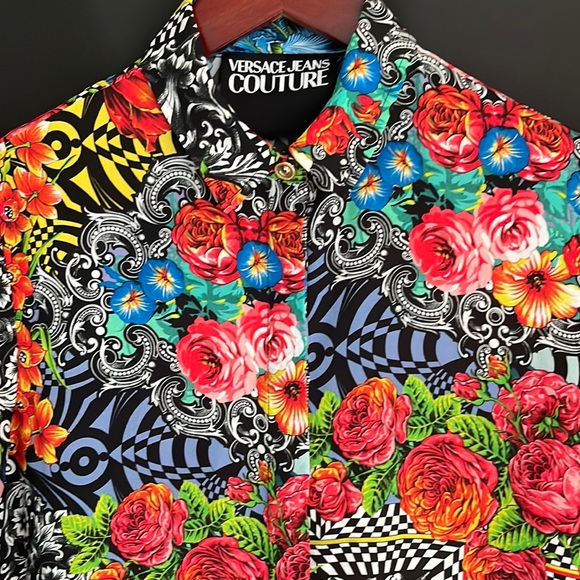 Versace Button Down Shirt Pattern - Picture 1 of 6